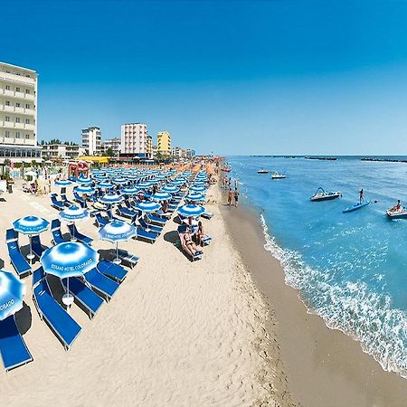 Strand Hotel Colorado Lido Di Savio Exterior foto